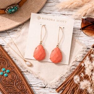 🧡 Kendra Scott Allison Drop Earrings – Coral Magnesite | Rare HTF Vintage